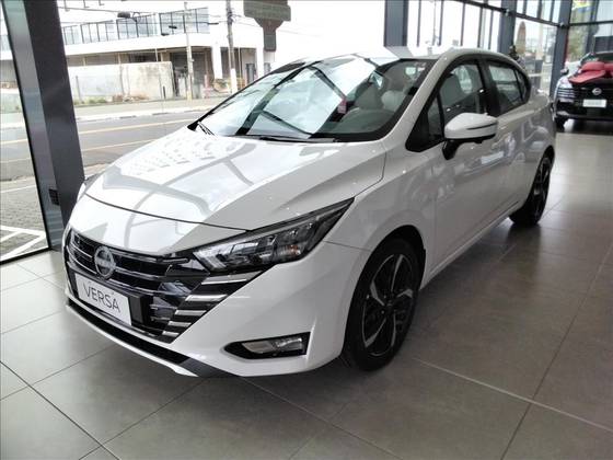 NISSAN VERSA 1.6 16V FLEX EXCLUSIVE XTRONIC